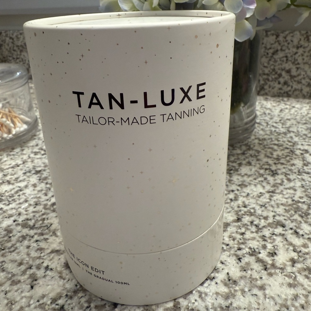 TAN-LUXE Tailor-Made Tanning Lotion – Brand New, Custom Glow